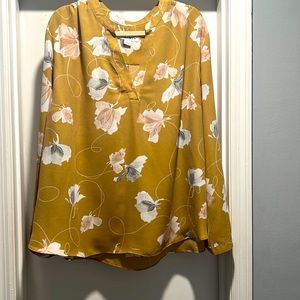 Ava and Viv Golden Blouse. EUC